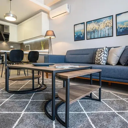 Apartman Stylish Urban Apt- Soak Up The City's Vibes